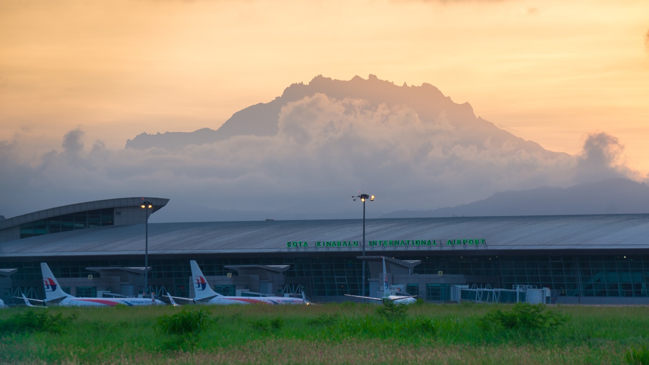 Letiště Kota Kinabalu (BKI) | © Matyas Rehak | Dreamstime.com
